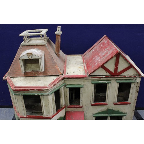 421 - Vintage child's wooden dolls house (a/f)