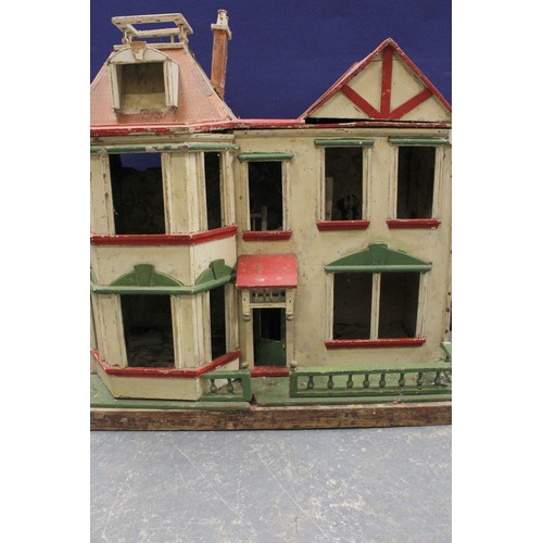 421 - Vintage child's wooden dolls house (a/f)