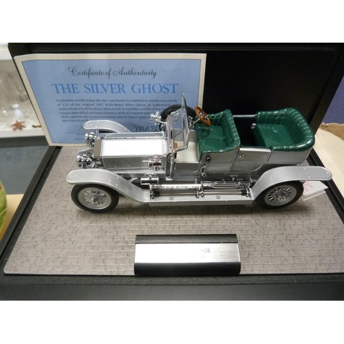 107 - Franklin Mint model of a 1907 Rolls Royce Silver Ghost and a 1935 Mercedes Benz 500 K Special Roadst... 