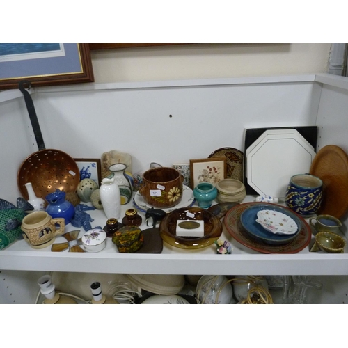 171 - Assorted ceramics including vases etc.