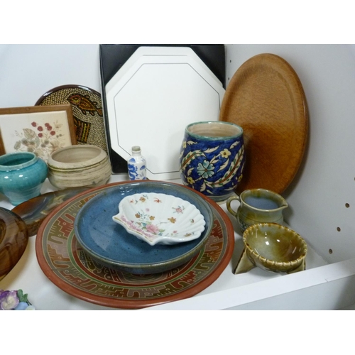 171 - Assorted ceramics including vases etc.