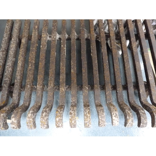 30 - Cast fire grate.