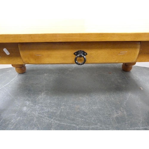 351 - Coffee table with frieze drawer.