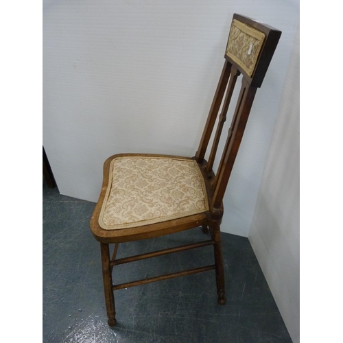 378 - Single oak chair.