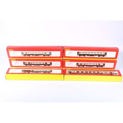 73 - Hornby OO gauge model railways rolling stock coaches including R4143 Pullman 1st Class Parlour Car '... 