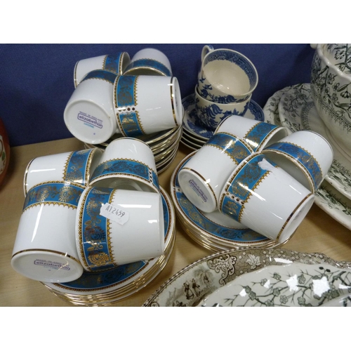 18 - Elizabethan 'Lucerne' part coffee set and a quantity of blue and white china, K & Co transf... 