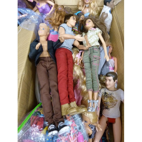 40 - Collection of Barbie and other dolls.