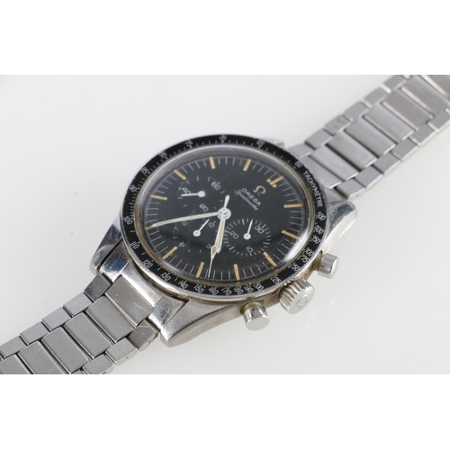 193 - Gents Omega Speedmaster Moon type stainless steel cased wristwatch, the black dial with three subsid... 