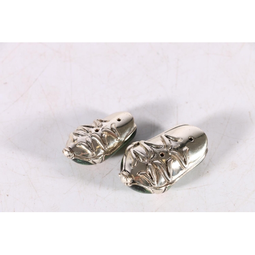 70 - Silver and enamel scarab beetle buttons, both stamped to the reverse '925', 4cm and 3.5cm