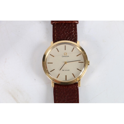 92 - Gents 9ct Gold Omega De Ville wristwatch, 1969, (Cal 620), silvered dial with applied baton markers.