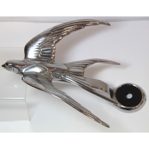 250 - Early 20th century chrome plated car mascot in the form of a swallow in flight, 9cm high and 17cm lo... 