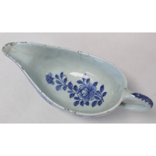 227 - Six pieces of 18th/19th century Chinese blue and white porcelain, comprising: sauce boat decorated w... 