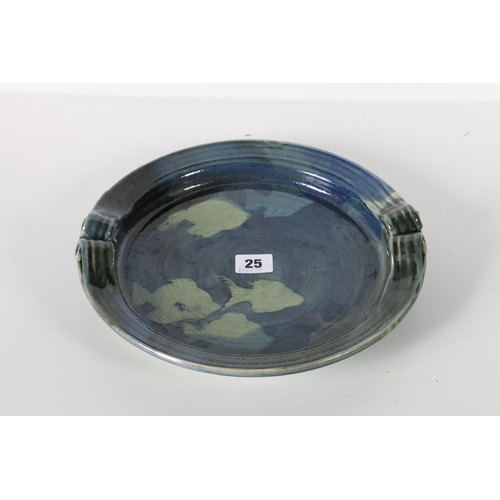 25 - George Ormerod Studio Pottery twin-handled dish decorated with fish, 28cm diameter.