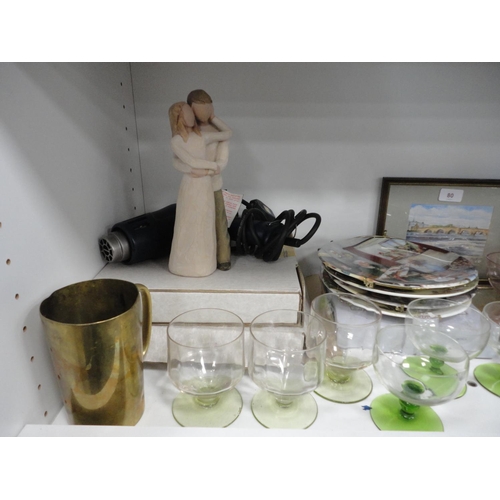 80 - Collection of grapefruit dishes, collector's plates, colour print etc.