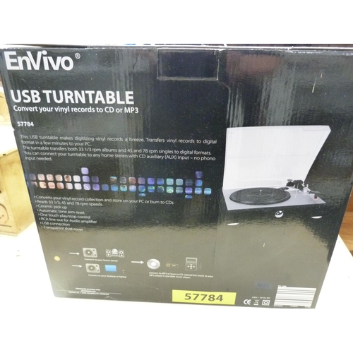 117 - USB turntable, boxed.