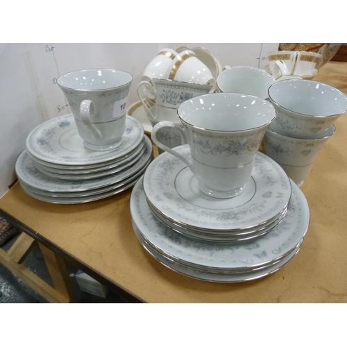 181 - Modern Chinese part tea set, part Royal Worcester Golden Anniversary pattern part tea set.