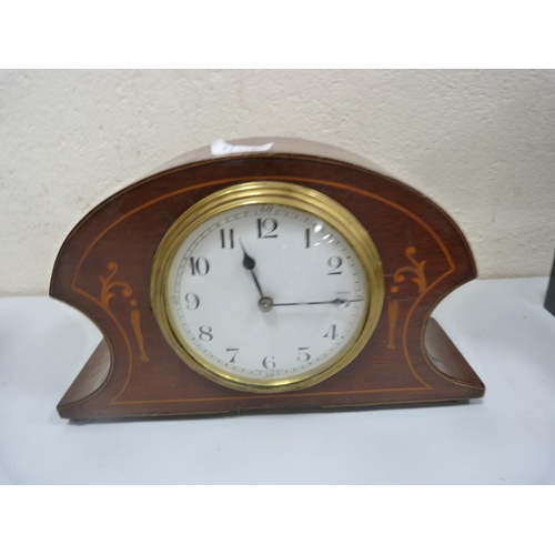 58 - Mahogany mantel clock and a similar oak mantel clock (2)