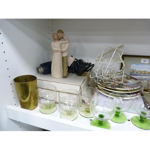 80 - Collection of grapefruit dishes, collector's plates, colour print etc.