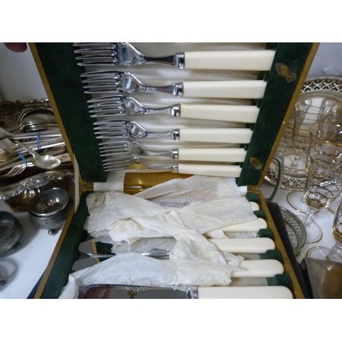 90 - Collection of EP including cigarette box, biscuit barrel, tray, cased cutlery, Victorian cake basket... 