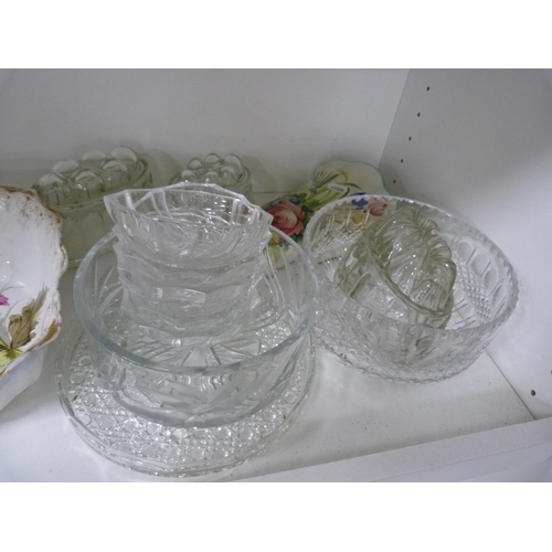 91 - Collection of decorative ceramics including trefoil dish, wall pocket, cups, saucers, jelly moulds, ... 