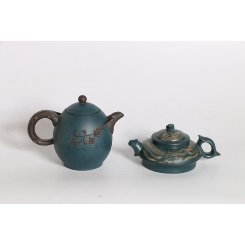 53 - Two Yixing clay teapot, 11cm and 7cm tall. (2)