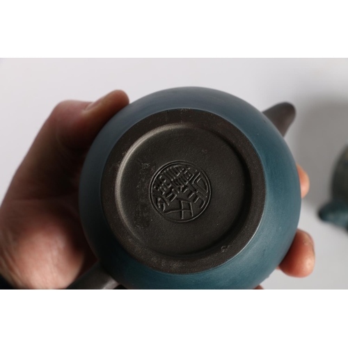 53 - Two Yixing clay teapot, 11cm and 7cm tall. (2)