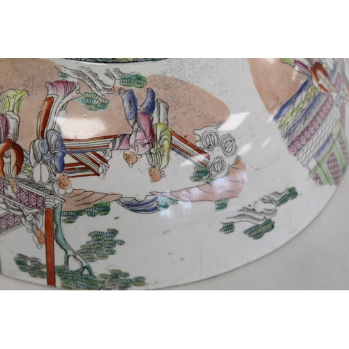 338 - Large early 19th century Mason's wash bowl with polychrome enamel and transfer decoration in the Chi... 