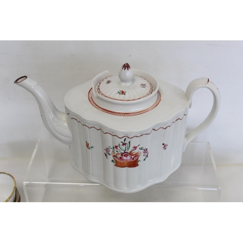 341 - New Hall porcelain teapot of 