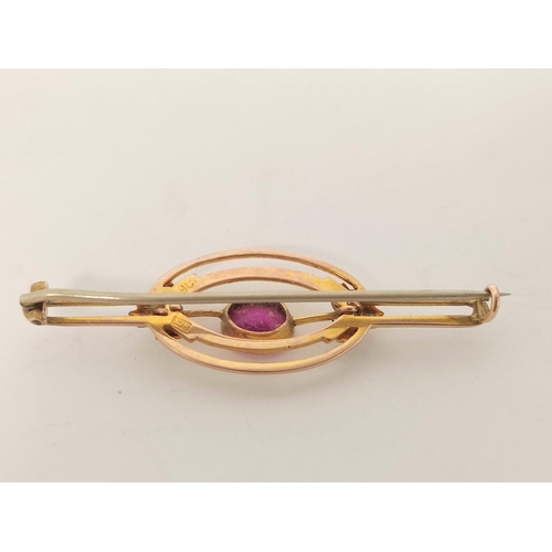 100 - Gold bar brooch with peridot collet '15' and three others. (4).