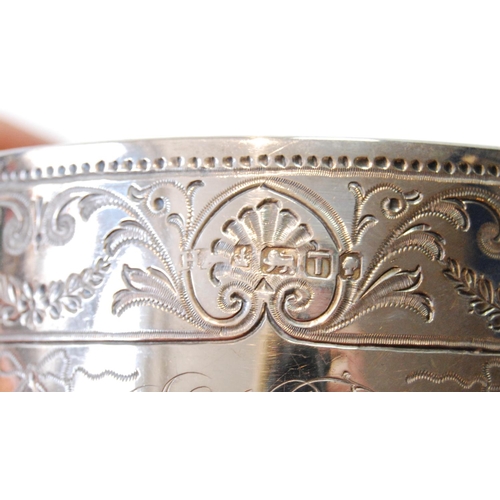 25 - Silver porringer with engraved swags, 1886.