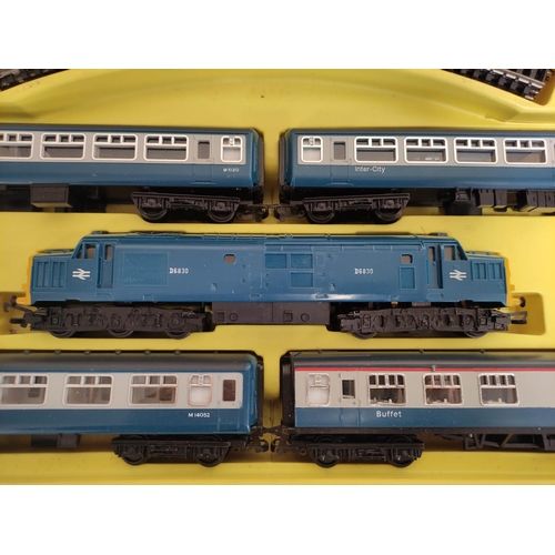 10 - Vintage Hornby R504 00 gauge Inter City Express Set complete with box and papers. Box is defective o... 