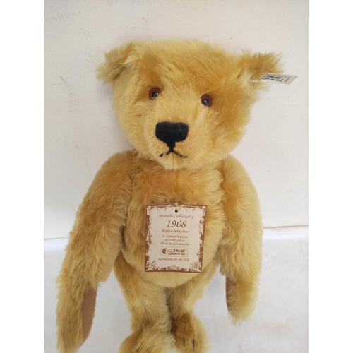 52 - Vintage 1994 limited edition boxed Steiff growling bear modeled after an earlier example from 1908. ... 