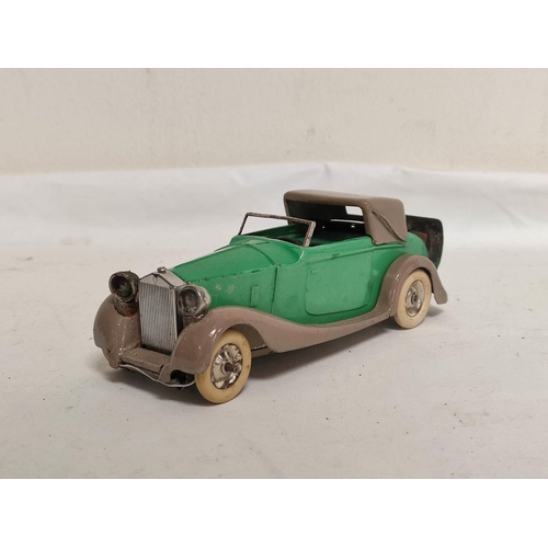 19 - A pre-war tinplate Tri-ang Minic 51ME clockwork Daimler Sedanca model car with green chassis and gre... 