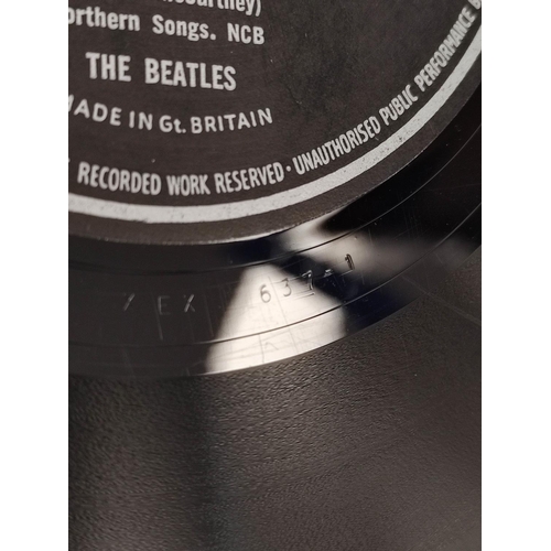 586 - Beatles records to include the Beatles Red & Blue albums, Beatles Ballads and a first UK pressin... 