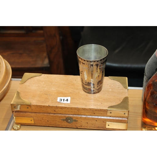 314 - San Francisco Music Company jewellery box and an EP beaker.