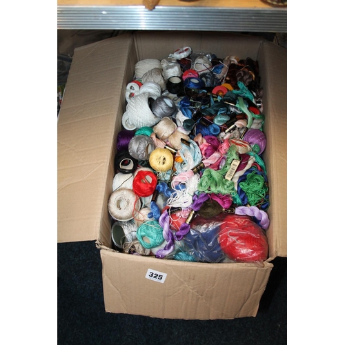 325 - Large quantity of thread and wool.