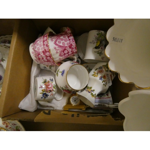 161 - Box of Aynsley and Royal Albert items.