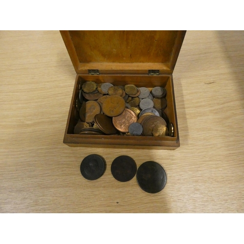 39 - Small box of vintage coins, mainly British.