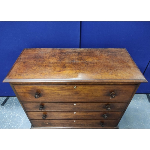 554 - 19th century mahogany secretaire chest of drawers, the front enclosing fitted drawers and pigeon hol... 