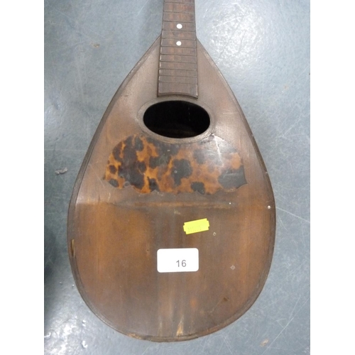 16 - Italian Il Globo mandolin.