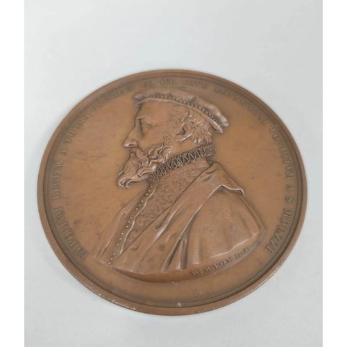 177 - Great Britain. 1844 re-opening of Royal Exchange. Obv Thomas Gresham dr. bust with cap / rev facade ... 