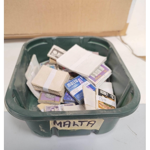 254 - Box containing a large collection of British & commonwealth stamps all in clean condition and gr... 