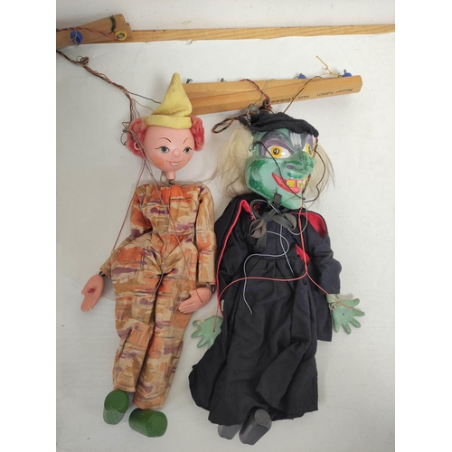 62 - Four unboxed vintage Pelham Puppets marionettes to include King & Queen, Witch etc. (4)