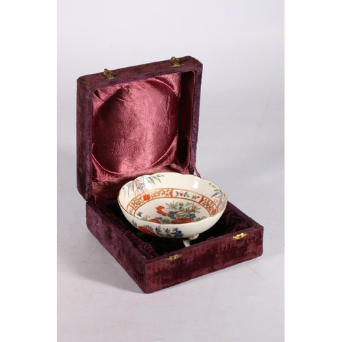 437 - Late 19th century Samson of Paris Kakiemon style porcelain dish, decorated with flowers, on triple c... 