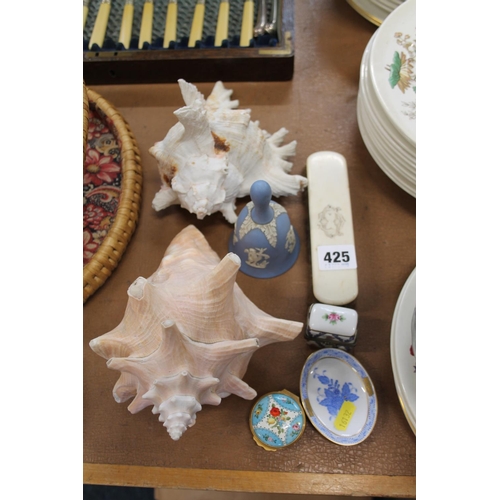 425 - Two shells, a Wedgeood jasperware bell, a Halcyon Days trinket box, etc.