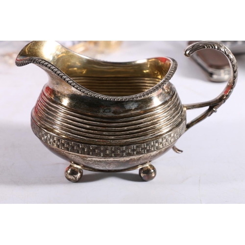 64 - George III silver three-piece tea set of attractive boat shape with 'woven' band, makers mark SH, pr... 