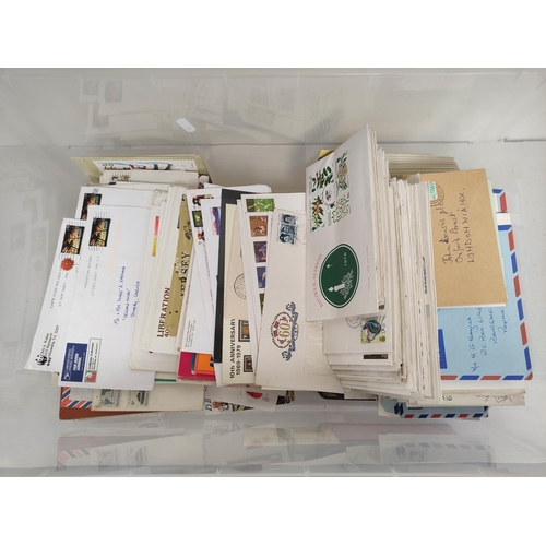 278 - Box containing a large collection of postage stamp first day covers dating from the 1940s-1980s. To ... 