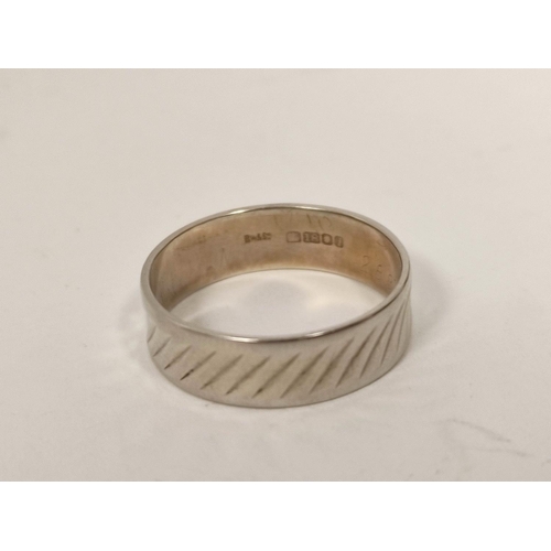 51 - 18ct gold band ring, diamond cut diagonals, 1964, 3.2g, size 'O 1/2'. 