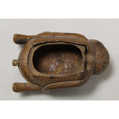 291 - Small collection of treen and brass snuff boxes, some a.f., the largest 11cm long.  (8).