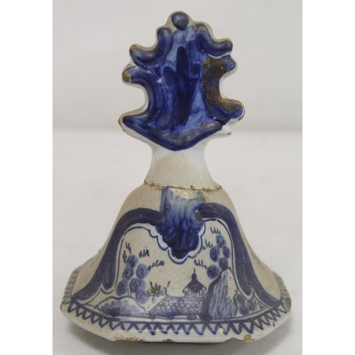 521 - Dutch Delft De Klaauw blue and white covered vase of baluster form, decorated in the Chinese manner ... 